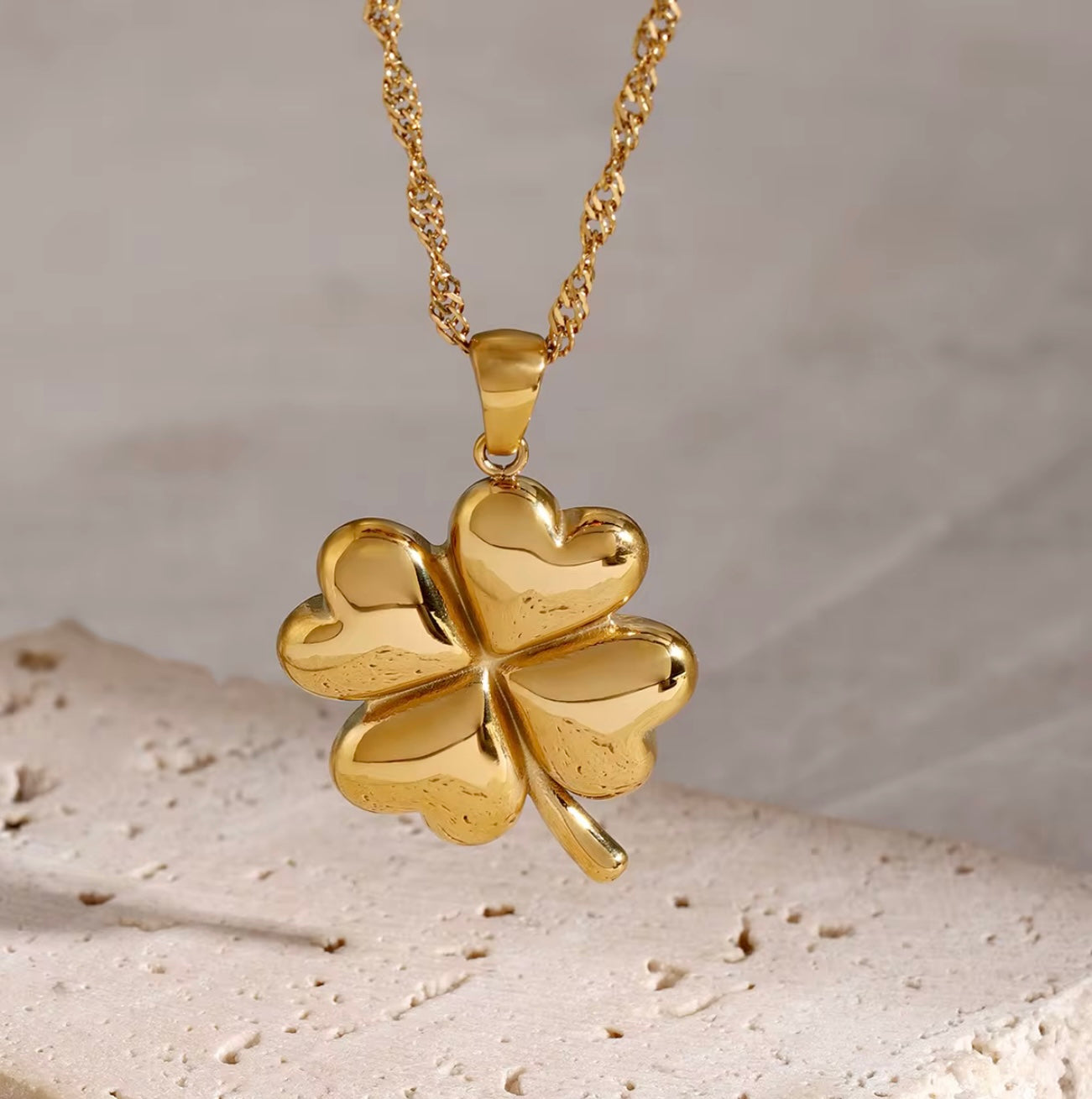 Leaf Clover Necklace