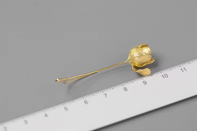 Falling Petal Drop Earrings – Minimalist Floral Design