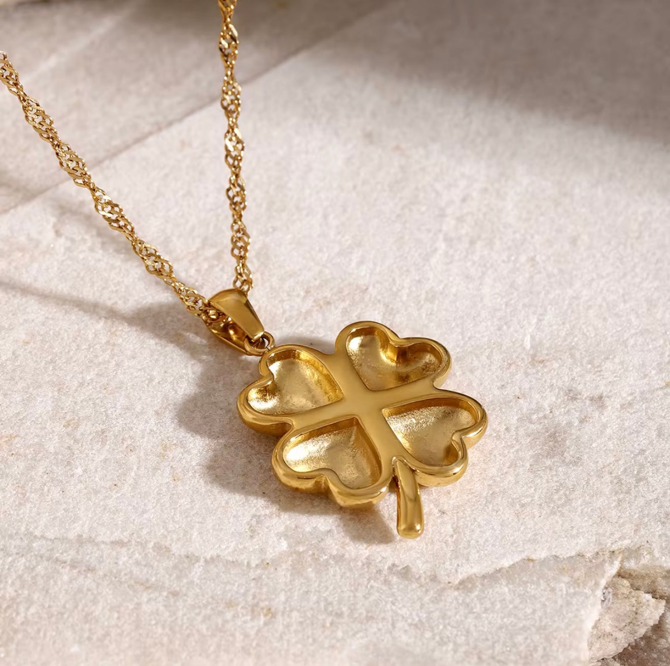 Leaf Clover Necklace