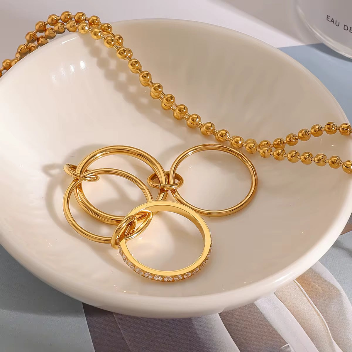Interlocking Gold Ring Size 8