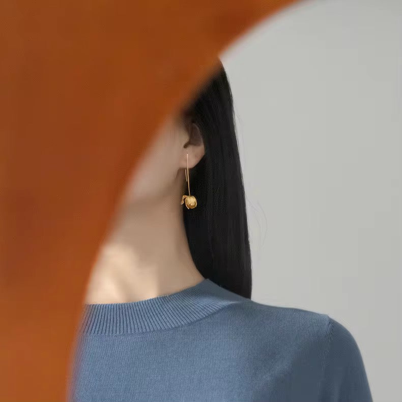 Falling Petal Drop Earrings – Minimalist Floral Design