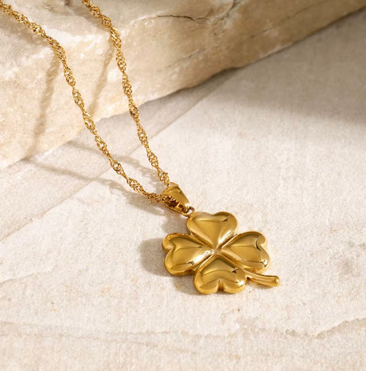 Leaf Clover Necklace